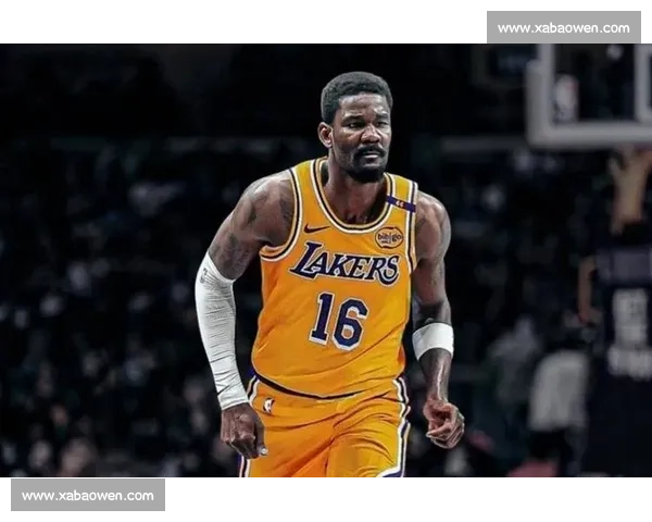 艾顿开拓者生涯：场均 15+10 高效两双却遭买断，内线支柱为何成重建牺牲品？